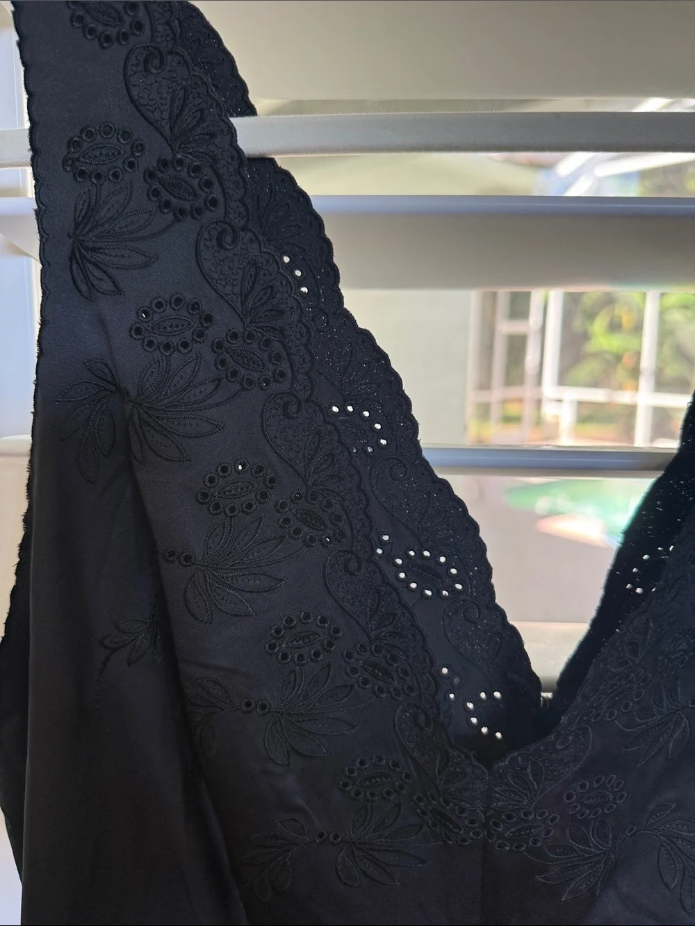 Hunter Bell NWT Size 4 Lulu Dress Black Embroidered Satin